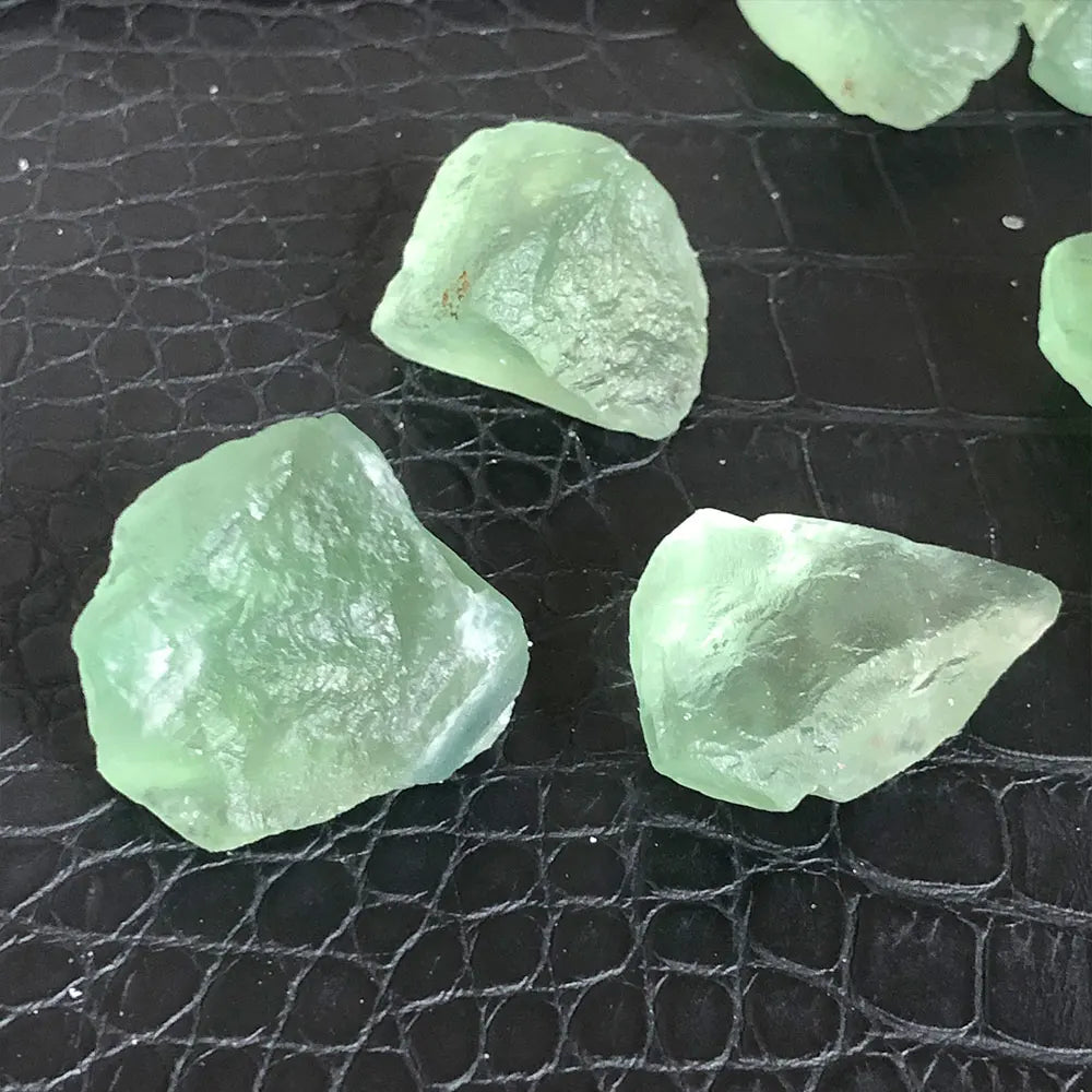 Raw Green Fluorite – Clarity, Focus & Positive Energy